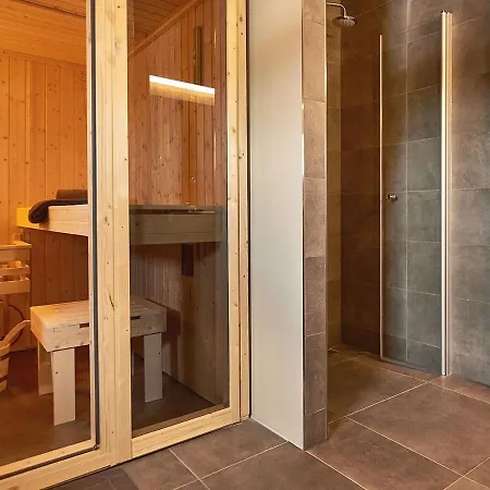 Luxury With Sauna, Near The Area And Center 别墅